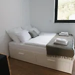 Nad Jeziorem Apartment *